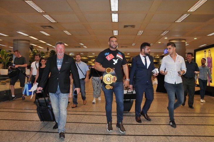 Manuel Charr: "türk Halkı Mesut’a Her Zaman Destek Olmalı" G1