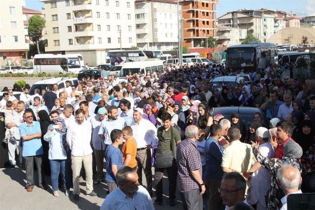 Gebzeli Hacı Adaylarını Başkan Köşker Uğurladı