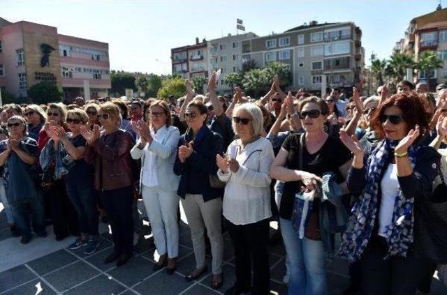 Çanakkale'de Kadınlardan Başkan Gökhan'a Destek