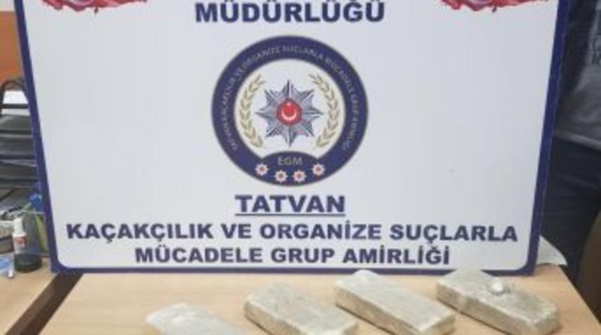 Bitlis&rsquo;te 2 Kilo 145 Gram Eroin Ele Ge&ccedil;irildi