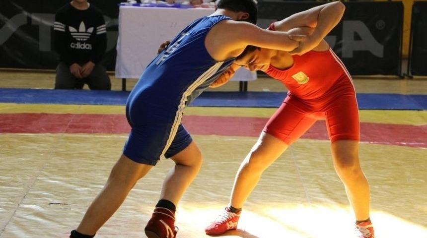 B&uuml;y&uuml;kşehir G&uuml;reş Turnuvasının Birincileri Belli Oldu