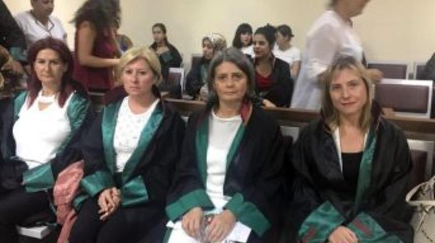 Baro Başkanı Azade Ay, &Ouml;zgecan Davasına Katıldı