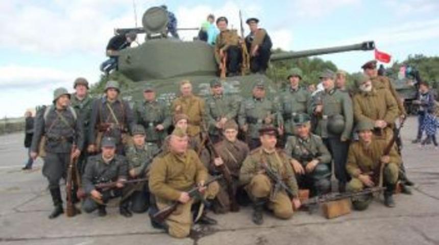 Rus Ordusunda Selfie &Ccedil;ekmek Yasaklandı