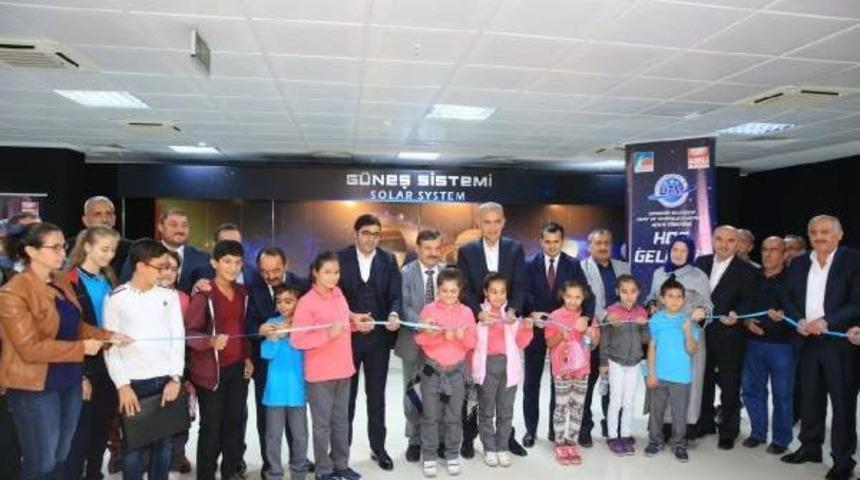 Uzay Teknoloji Merkezi A&ccedil;ıldı
