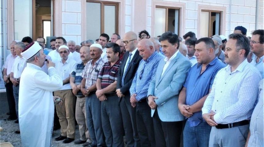 Eski Vali İpek&rsquo;in Annesi Toprağa Verildi