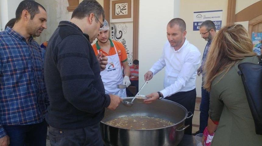 Ak Parti Kepez Teşkilatından Aşure İkramı