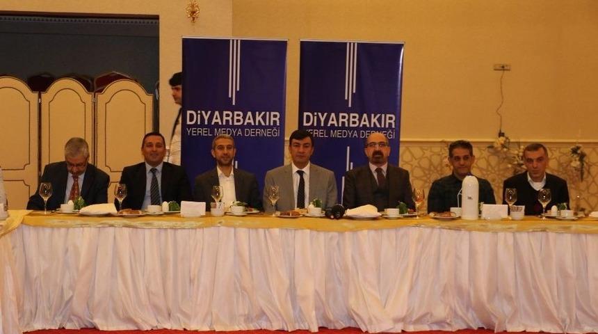 Diyarbakır&rsquo;da Yerel Medya Bir &Ccedil;atı Altında Toplandı