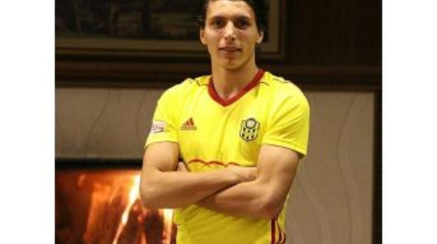 Evkur Yeni Malatyaspor, 3 Yeni Transferiyle S&ouml;zleşme İmzaladı