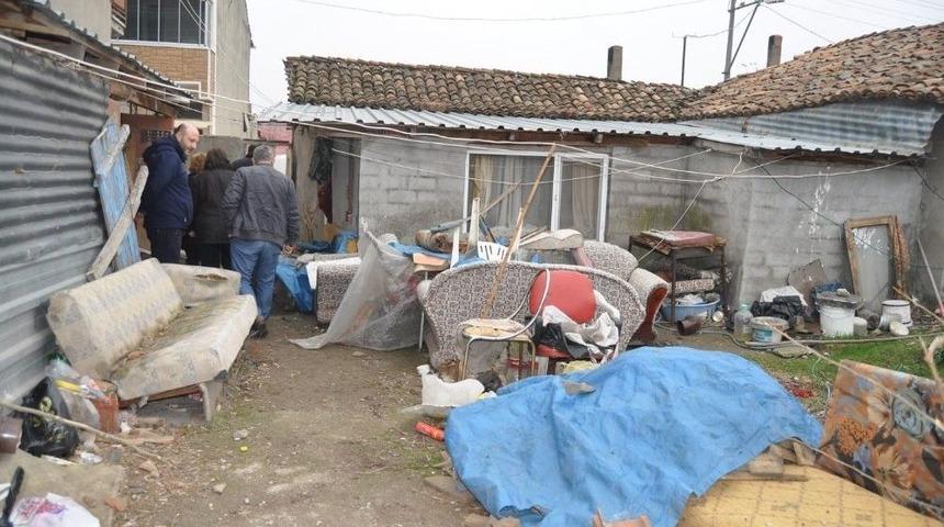 Karacabey Belediyesi &lsquo;kimsesizlerin Kimsesi&rsquo; Oldu