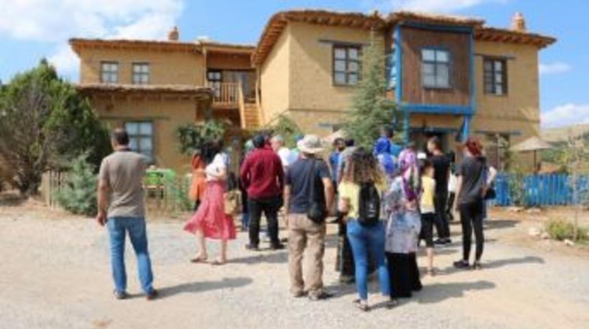 Sanat&ccedil;ıların K&ouml;y&uuml;ndeki Festival 23-26 Ağustos&rsquo;ta Yapılacak