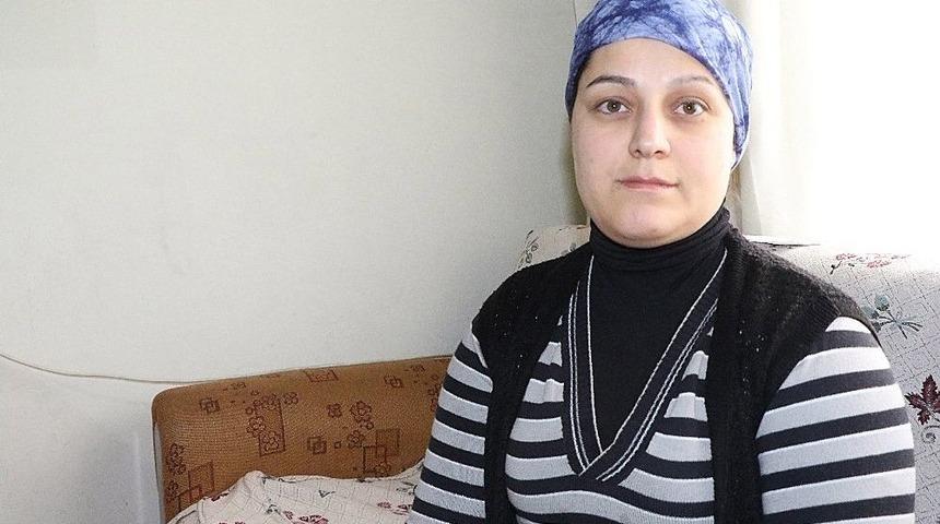 &Ouml;ld&uuml; Denilen Kızının Evlatlık Verildiğini &Ouml;ğrendi