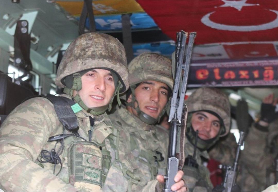 Harekata Giden Komando: "d&uuml;ğ&uuml;ne Gidiyoruz"