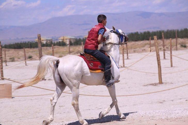 Türk Oyunları Festivaline Yoğun İlgi G4