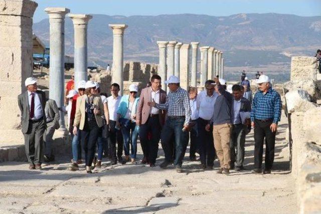 Merkezefendi Meclisi, Antik Kent Laodikya'da Toplandı