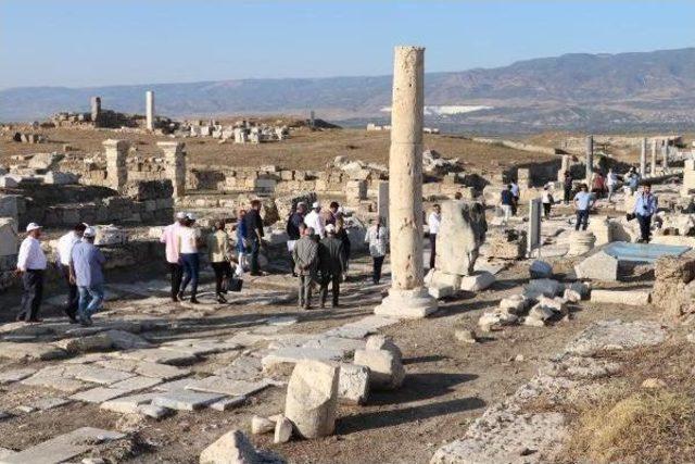 Merkezefendi Meclisi, Antik Kent Laodikya'da Toplandı