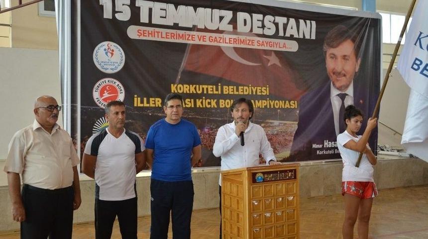 15 Temmuz Şehitleri Anısına D&uuml;zenlenen Kick Boks Şampiyonası Başladı