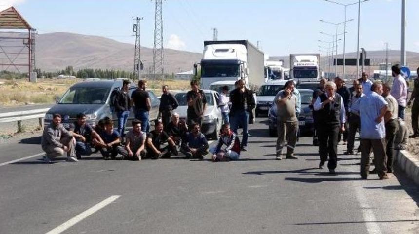 Sanayi Sitesi Esnafından Kavşak Eylemi