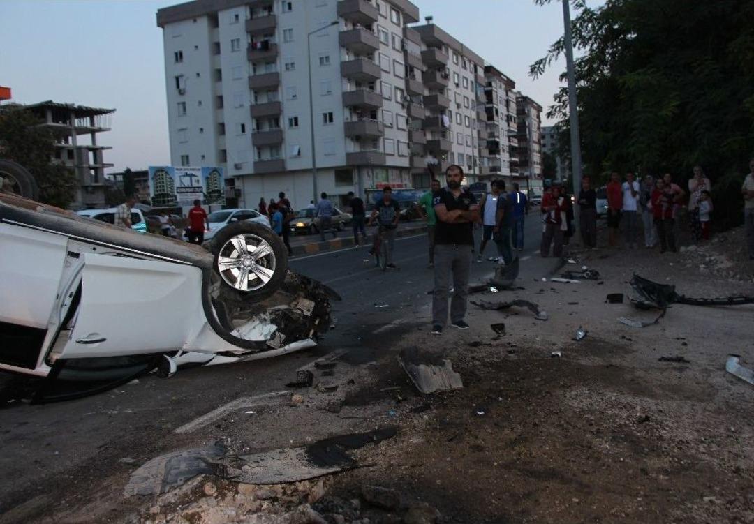 Antalya&rsquo;da Trafik Kazası: 6 Yaralı