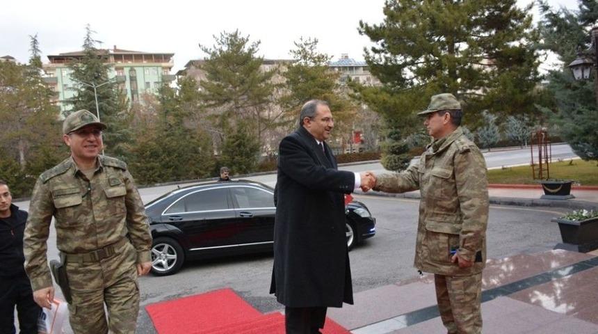 Vali Kaban&rsquo;dan T&uuml;mgeneral Asım Kocaoğlu&rsquo;na Ziyaret