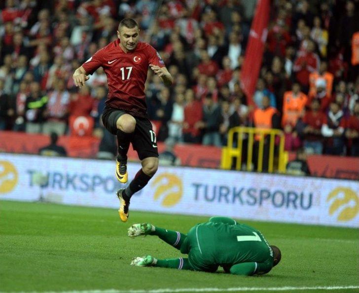 Dünya Kupası Eleme Grubu Maçı: Türkiye: - İzlanda: 2 (ilk Yarı) G1