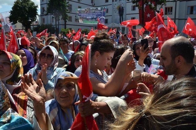 Bakan Soylu, Vatandaşların Taleplerini Bizzat Not Adlı