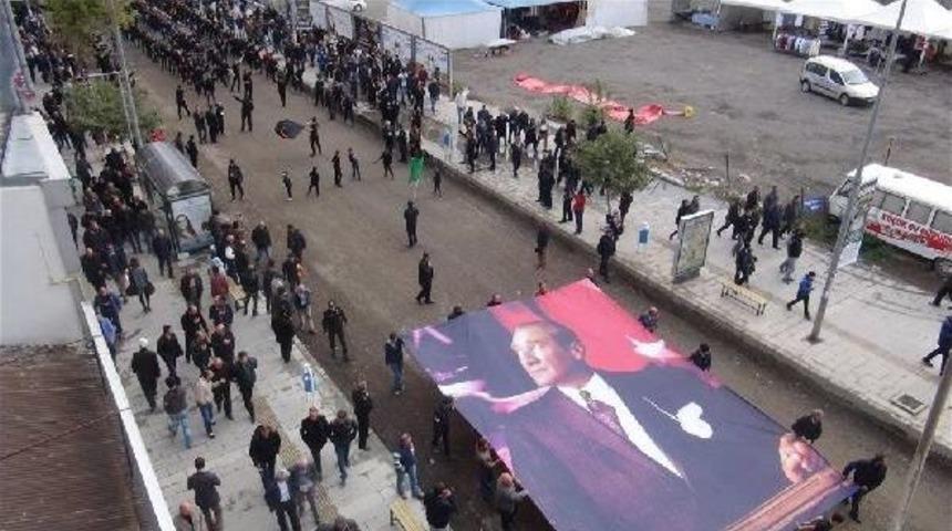 Kerbela Şehitleri Anıldı