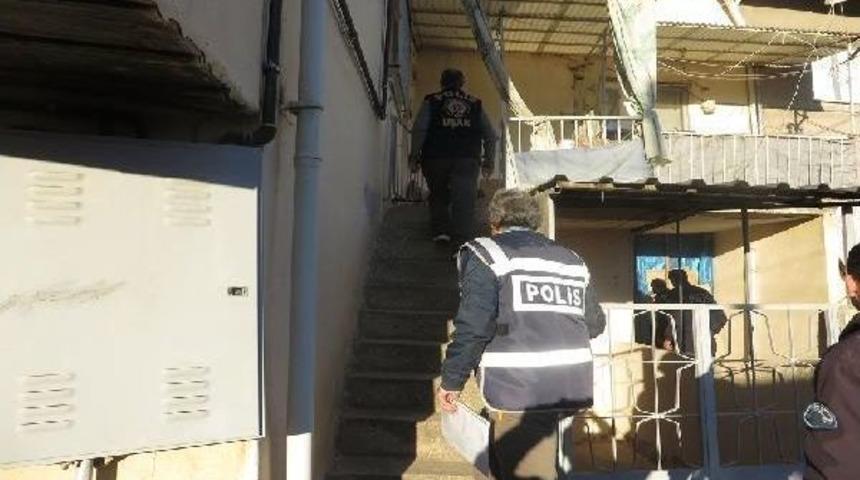 81 Ilde Operasyon: Aranan Bin 157 Kişi Adli Mercilere Sevk Edildi