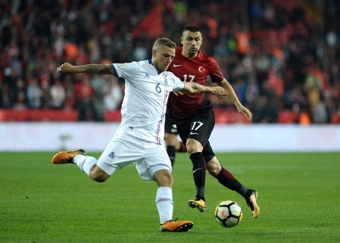 D&uuml;nya Kupası Grup Eleme: T&uuml;rkiye: - İzlanda: 3 (ma&ccedil; Devam Ediyor)