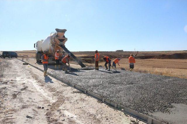 Genel Sekreter Abdülkadir Açar Beton Yol Çalışmalarını İnceledi