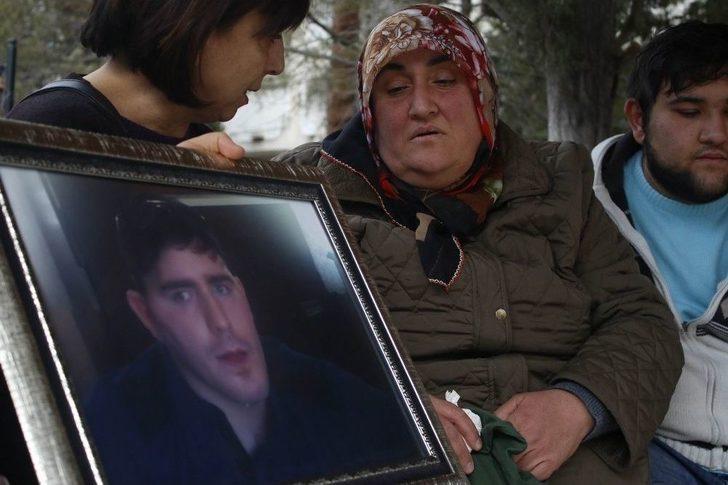 Gülsüm Annenin Umut’u Toprağa Verildi G3