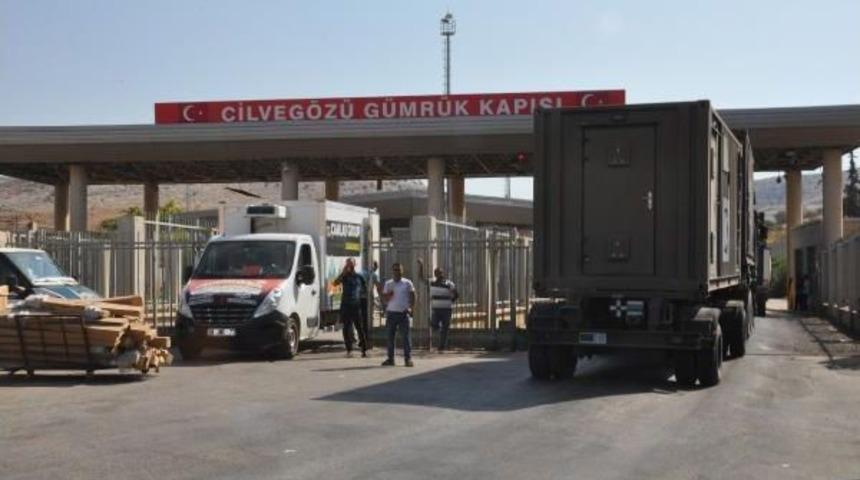 Askeri Ara&ccedil;lar Cilveg&ouml;z&uuml; G&uuml;mr&uuml;k Kapısı&rsquo;Ndan Ge&ccedil;irildi