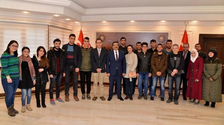 Başkan Atilla &Ouml;ğrencilerle Bir Araya Geldi