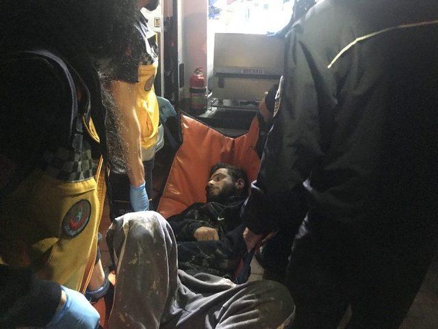 Uyuşturucunun Etkisiyle Kendini Balkona Kilitledi 2