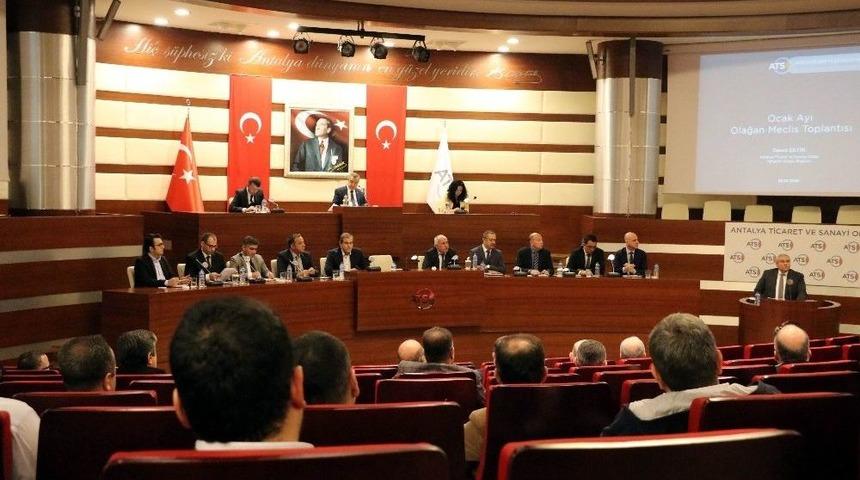 Antalya, Bir İl&ccedil;enin 5 Katı B&uuml;y&uuml;kl&uuml;ğ&uuml;nde Tarım Alanını Kaybetti