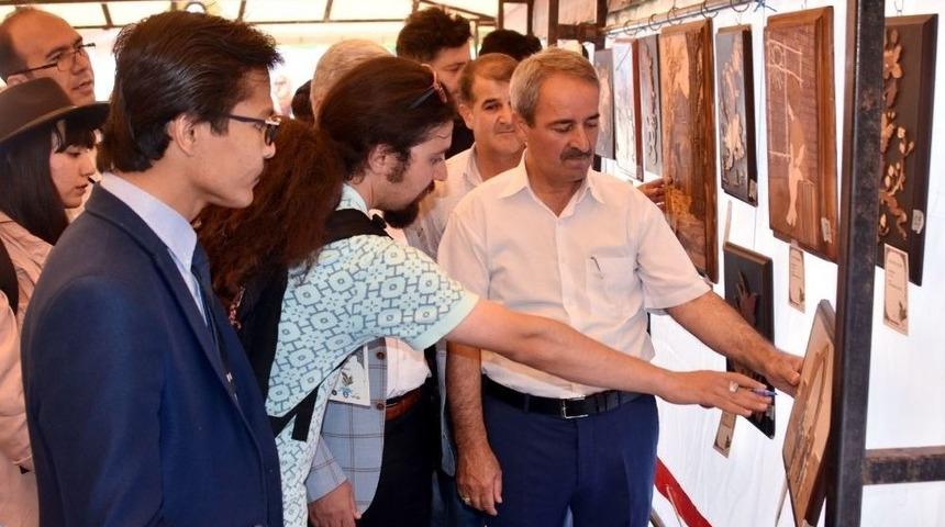 Van&rsquo;da Afgan Ve İranlı Sanat&ccedil;ılar Sergi A&ccedil;tı