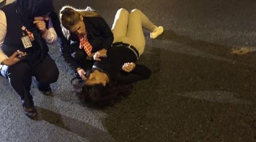 K&uuml;&ccedil;&uuml;k&ccedil;ekmece'de Trafik Kazası, 1 &Ouml;l&uuml; 3 Yaralı