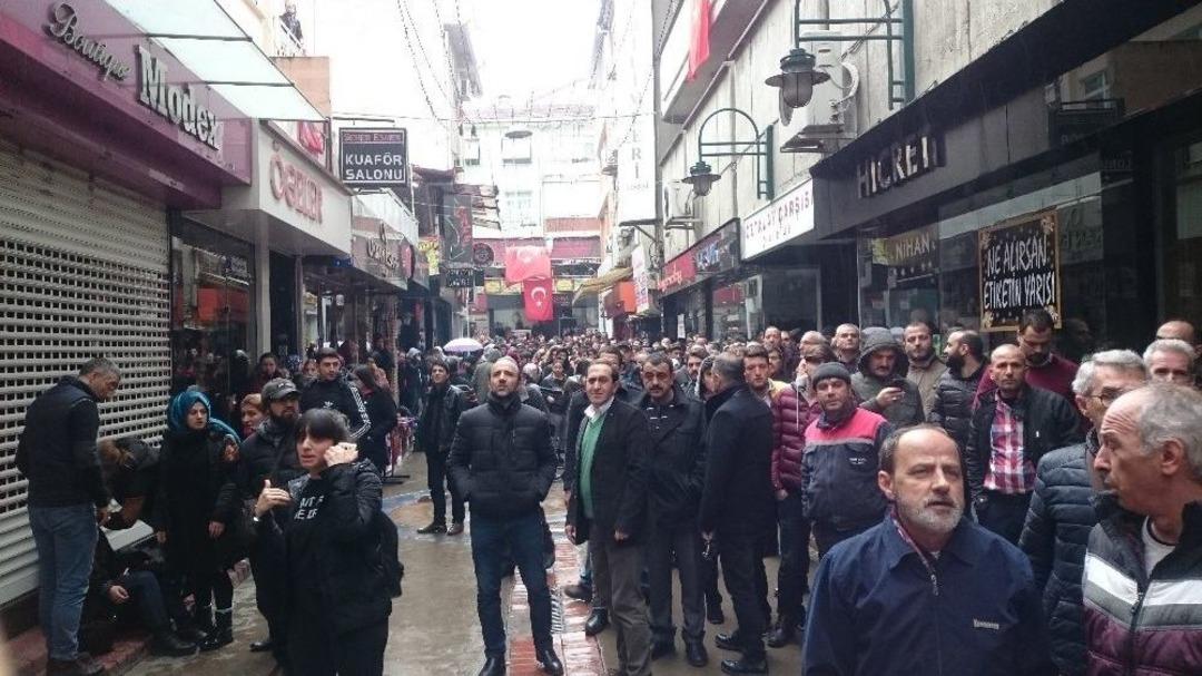 Yangından &Ccedil;ığlık &Ccedil;ığlığa B&ouml;yle Ka&ccedil;tılar