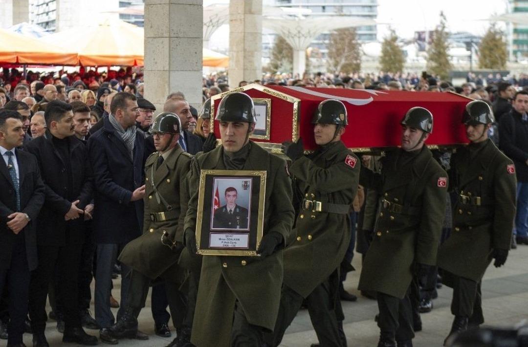 Afrin Operasyonunun İlk Şehidi Musa &Ouml;zalkan&rsquo;ı Son Yolculuğuna Devletin Zirvesi Uğurladı
