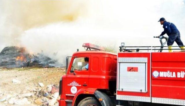 Bodrum'da Çöplük Yangını