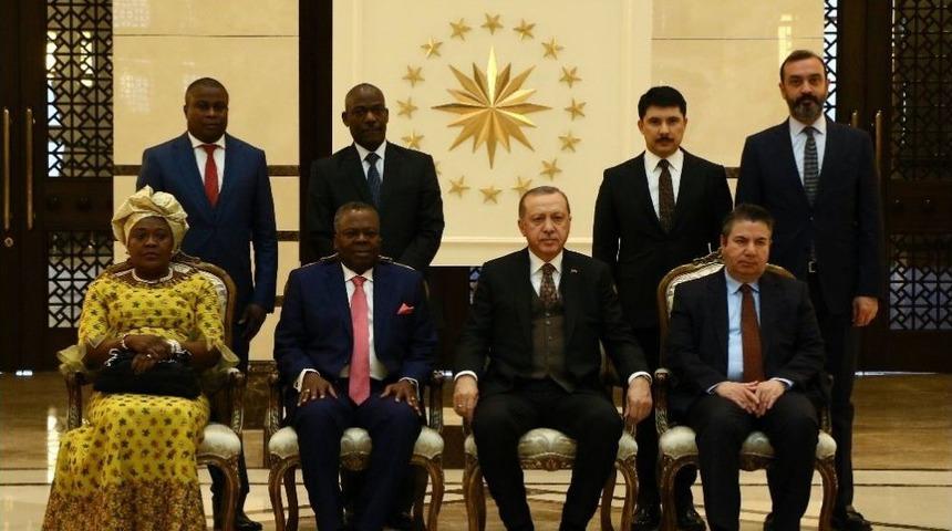 Cumhurbaşkanı Erdoğan, Kongo B&uuml;y&uuml;kel&ccedil;isini Kabul Etti