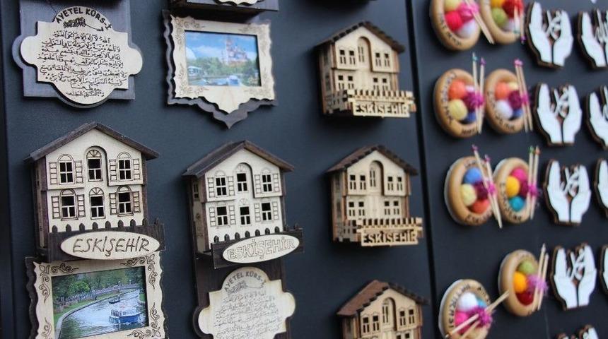 Hediyelik Eşya Seçimini Fiyatlar Belirliyor