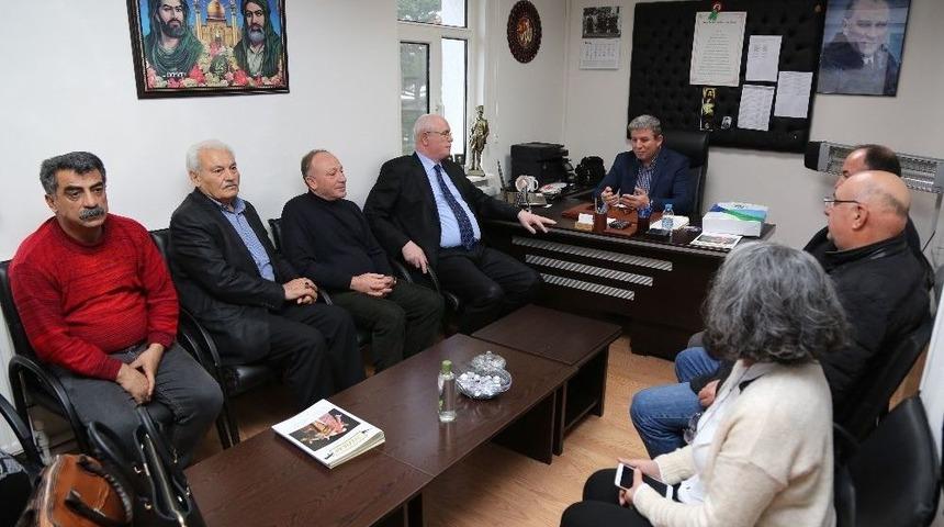 Kazım Kurt&rsquo;tan Hacı Bektaş Veli Derneği&rsquo;ne Hayırlı Olsun Ziyareti