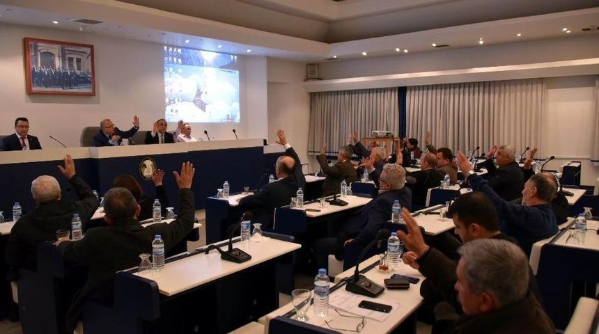 Salihli Belediye Meclisi Olağanüstü Toplanıp, Şirket Kurdu