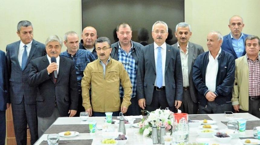 Emekli Ve Tayin Olan Personele Veda Yemeği