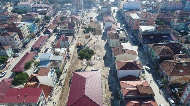 Köprübaşı’nda Meydan Çalışmaları Devam Ediyor