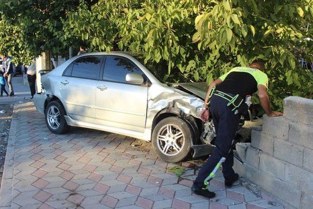 Bayanların Dikkatsizliği Kazayı Getirdi