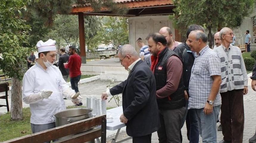 Vezirhan&rsquo;da Aşure İkramı