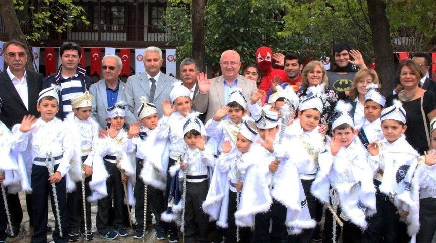 S&uuml;nnet &Ccedil;ocuklarına Altın