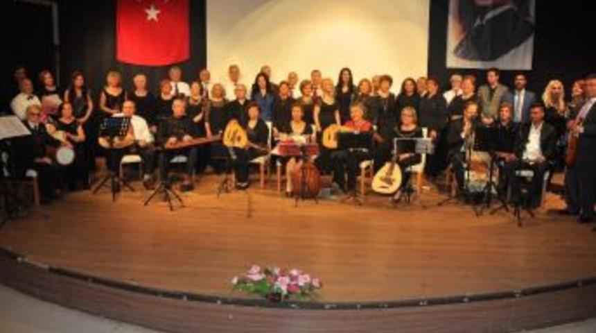 Menderes&rsquo;te Kadınlara &Ouml;zel Koro