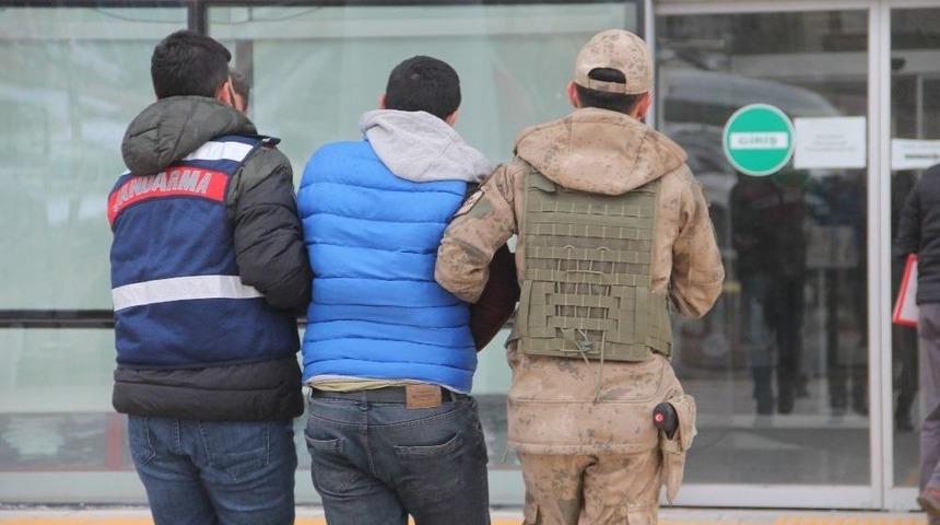 Ter&ouml;r Propagandası Yapan Er, Tutuklandı